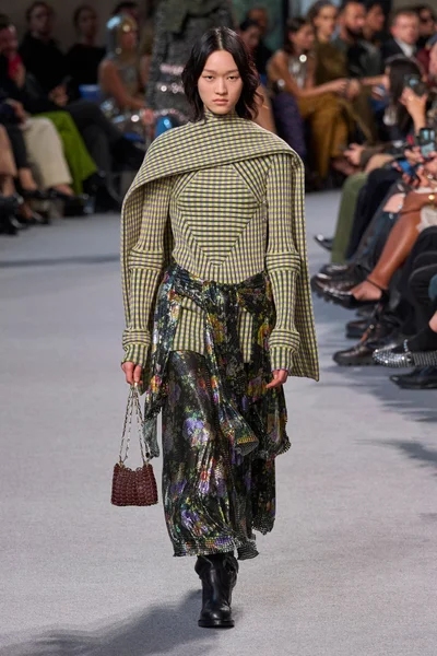 Look 31